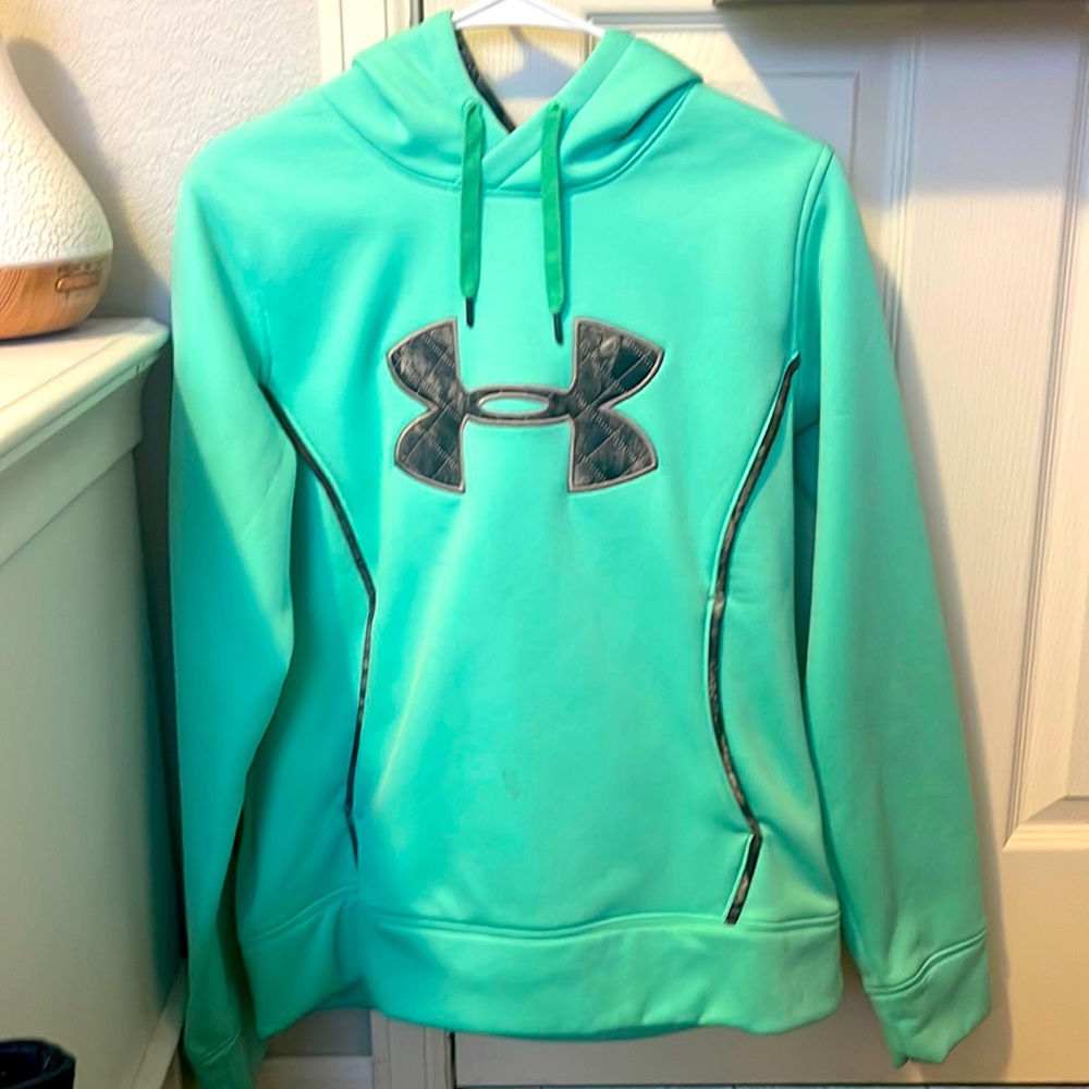 Women’s Under Armor hoodie